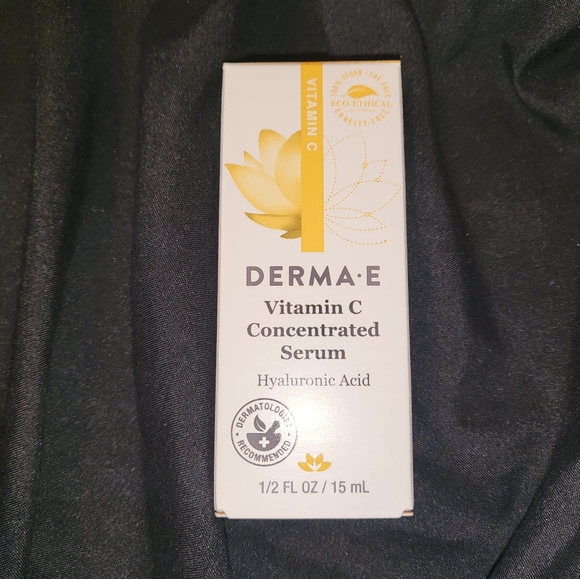 Derma.E Vitamin C Serum - Picture 4 of 8